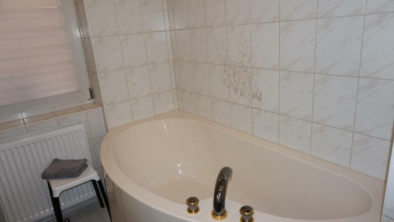 Ferienwohnung Albrecht Strandkorb Бад Шандау Екстериор снимка
